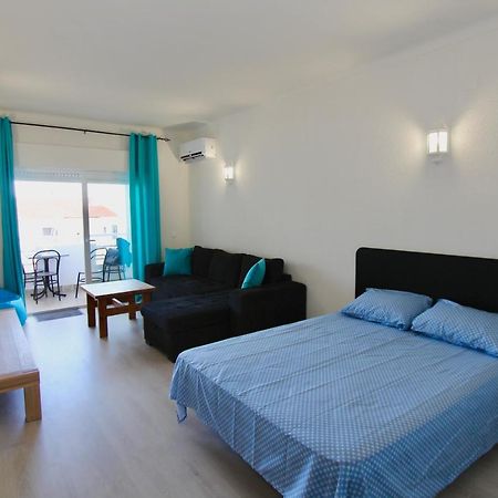 Appartamento Azzurro / Ocean View / 5 Min To Beach Albufeira Buitenkant foto
