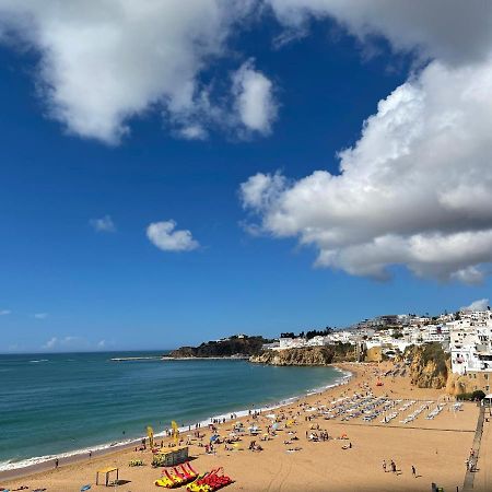 Appartamento Azzurro / Ocean View / 5 Min To Beach Albufeira Buitenkant foto