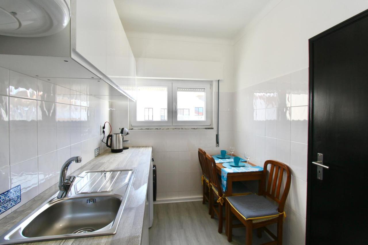 Appartamento Azzurro / Ocean View / 5 Min To Beach Albufeira Buitenkant foto